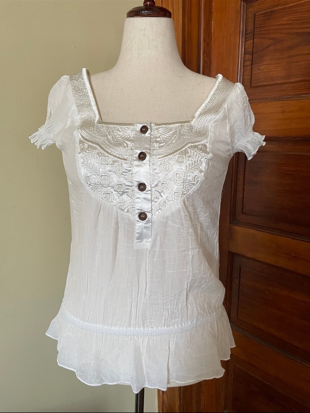 Annabelle White Embroidered Square-Neck Blouse